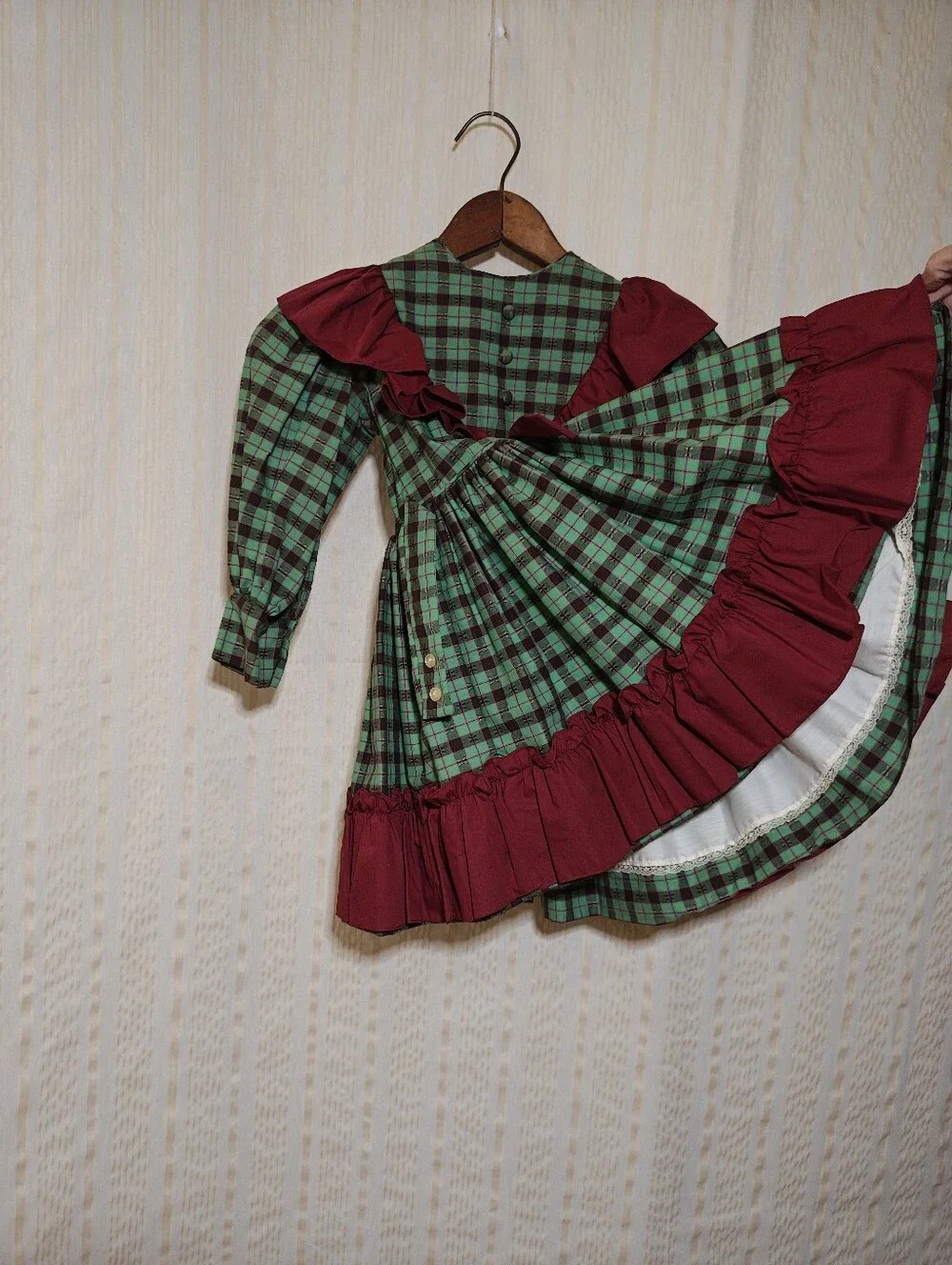 1970s Vintage Mary Louise Original Plaid Ruffle Dress Girls Size 6